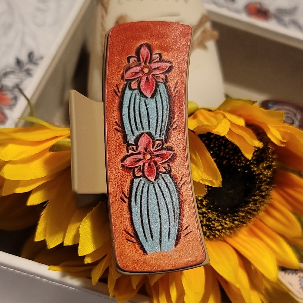 🌺🌵Floral Hair Clip with Cactus Design🌵🌺